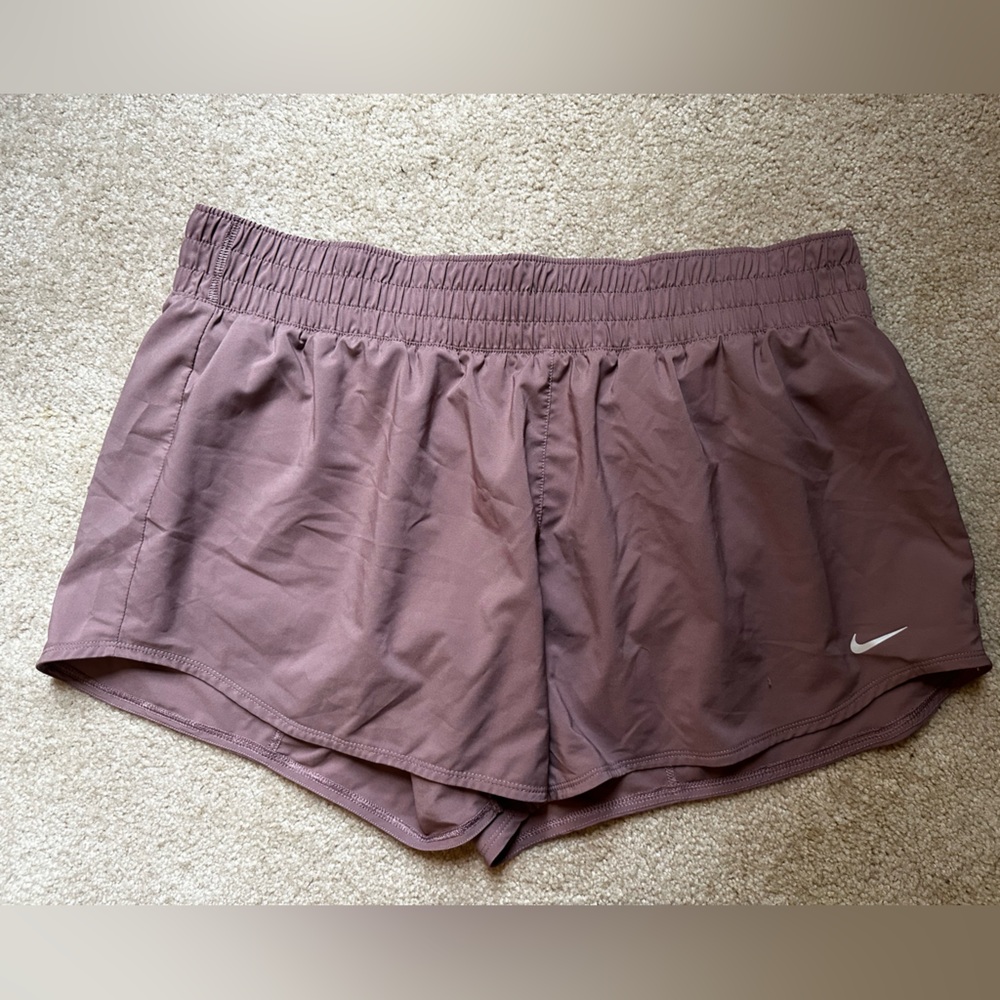 Nike Women's Dri-FIT High-Waisted 3” Brief Lined Shorts Smoky Mauve size XL